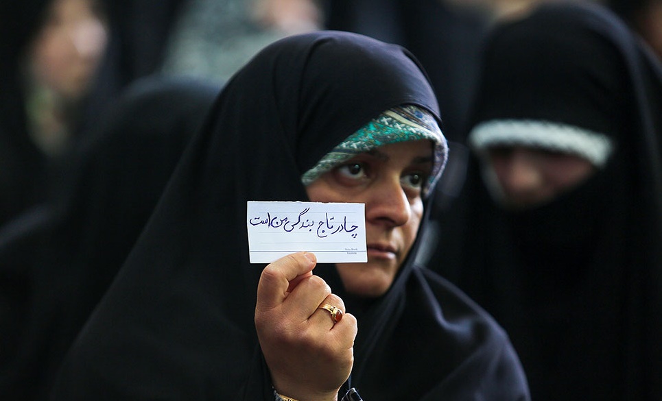 حجاب بانوان مسلمان لرزه بر تن دشمنان نظام انداخت