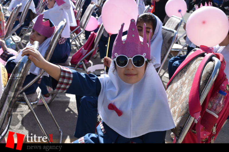 جشن شکوفه‌ها در کرج برگزار شد