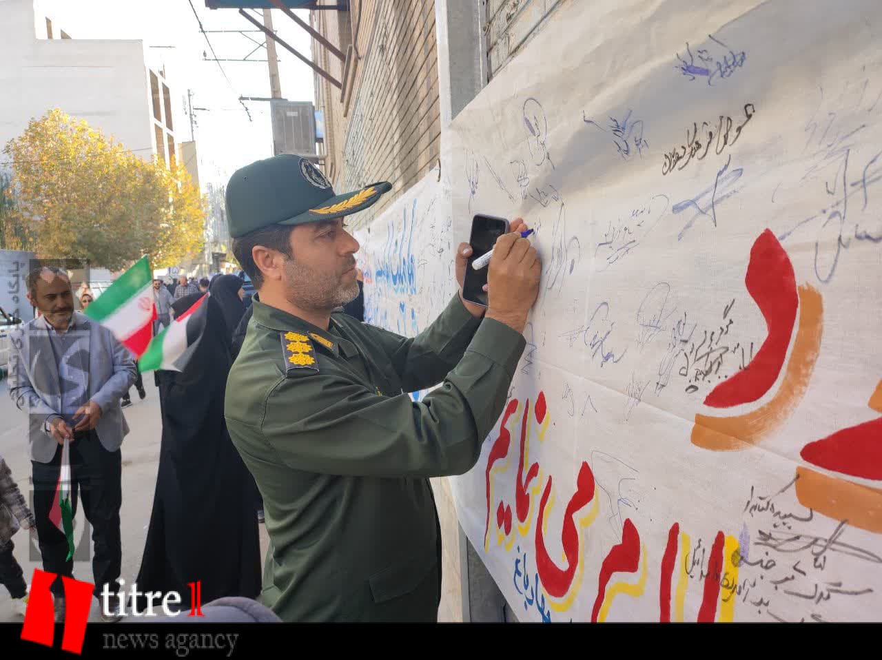 حضور باشکوه مردم چهارباغ در راهپیمایی حمایت از غزه