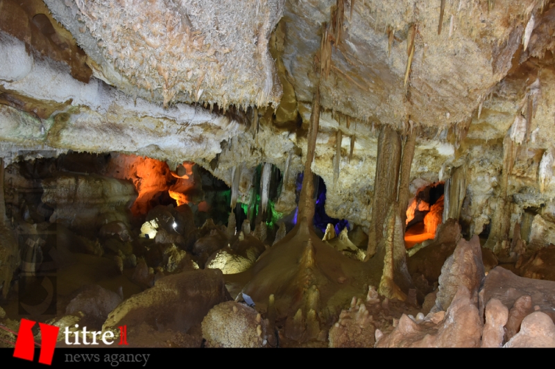 کتله‌خور؛ تنها غار طبقاتی آهکی جهان