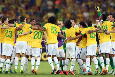 خوشحالی بازیکنان برزیل پس از قهرمانی