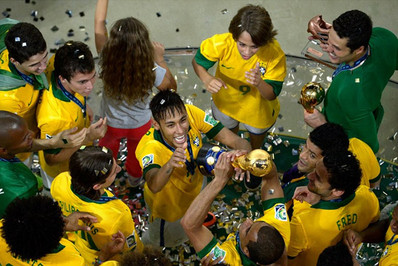 جشن قهرمانی برزیلی‌ها در کنار فرزندان