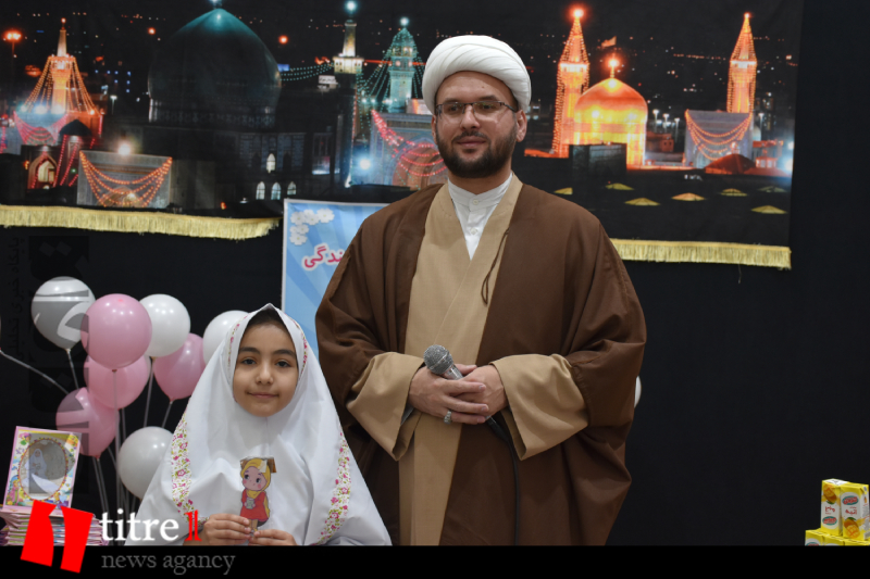 ۷۰ دختر کرجی با جشن تکلیف به استقبال رمضان رفتند